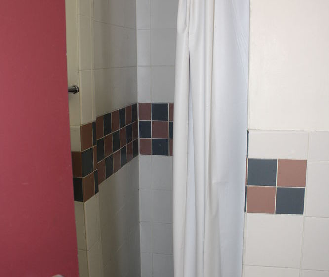 Hostel Neill-wycik Backpackers | Toronto | Ontario | Canada 11