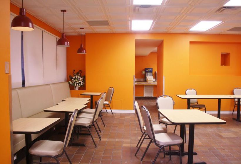 Hostel Neill-wycik Backpackers | Toronto | Ontario | Canada 3