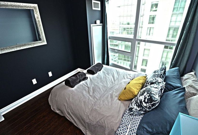 Toronto Escape - The Amber Suite | Toronto | Ontario | Canada 8