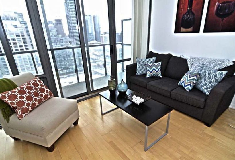 Toronto Escape - The Ruby Pink Suite | Toronto | Ontario | Canada 12