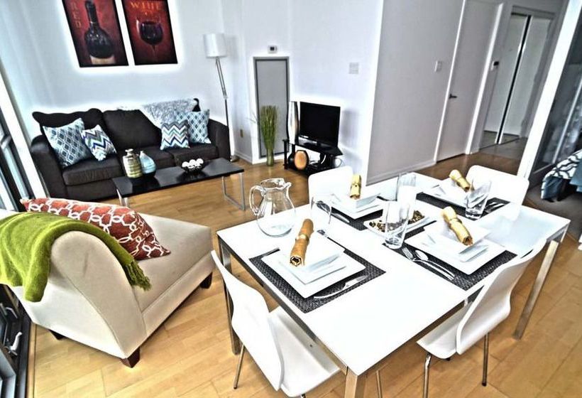 Toronto Escape - The Ruby Pink Suite | Toronto | Ontario | Canada 13