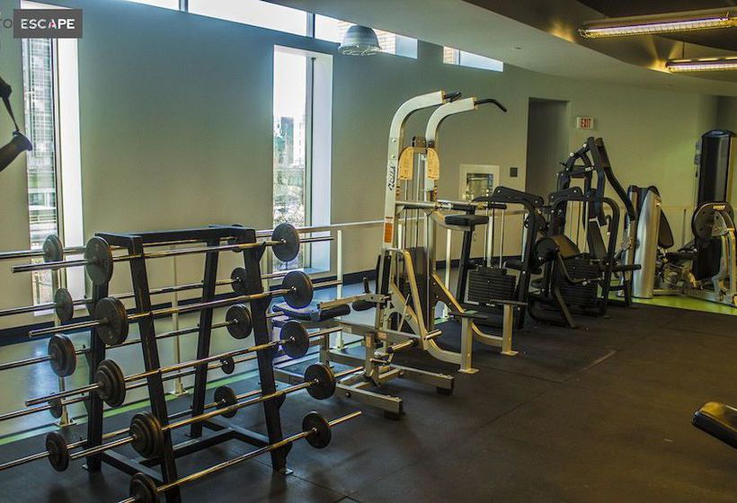 Hotel Toronto Escape - The Amethyst Suite