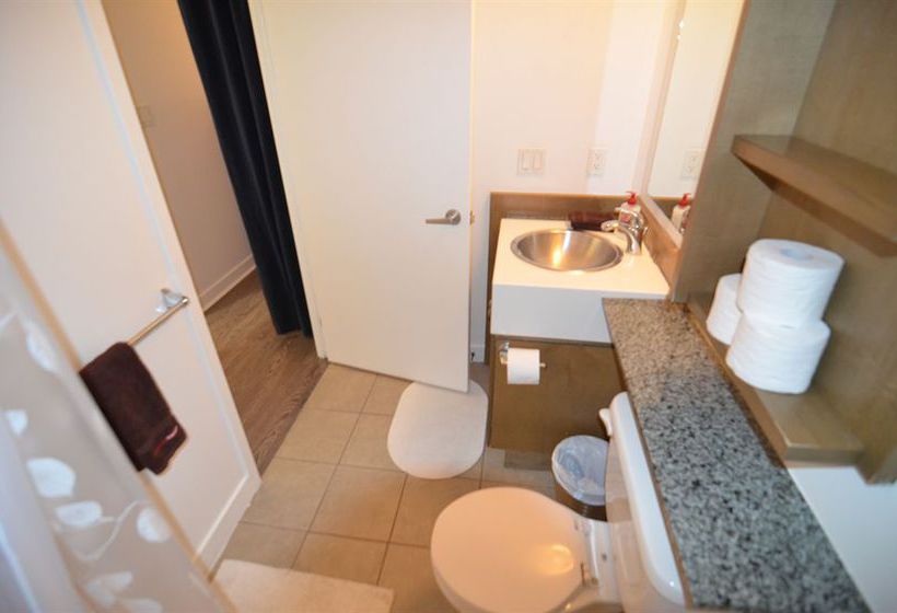 Hotel Toronto Escape - The Amethyst Suite | Toronto | Ontario | Canada 11