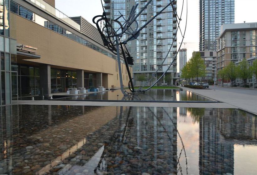 Hotel Toronto Escape - The Amethyst Suite | Toronto | Ontario | Canada 6