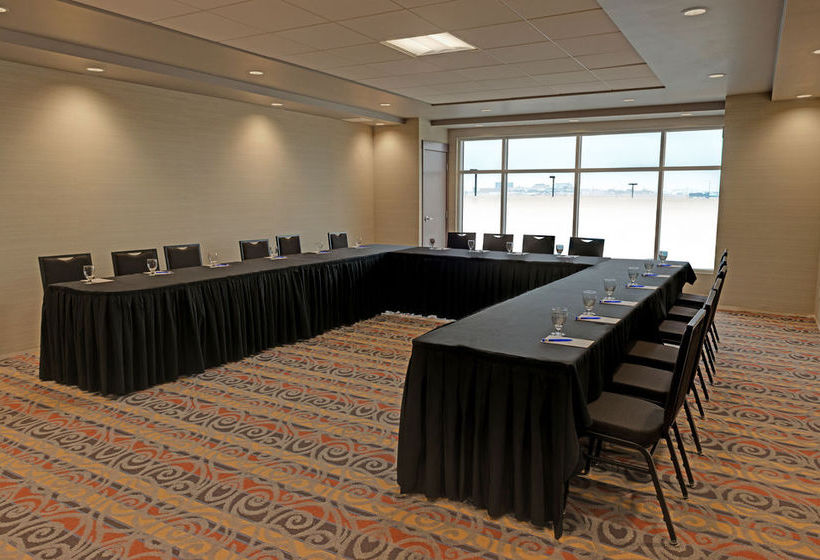 Applause Hotel Calgary Airport | Calgary | Alberta | Canada 10