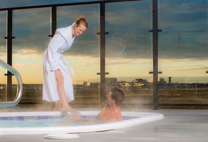 Applause Hotel Calgary Airport | Calgary | Alberta | Canada 15