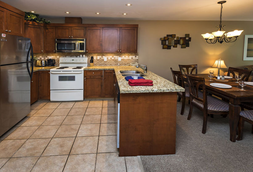 Westwind Properties At Glacier Lodge | Whistler | British Columbia | Canada 11