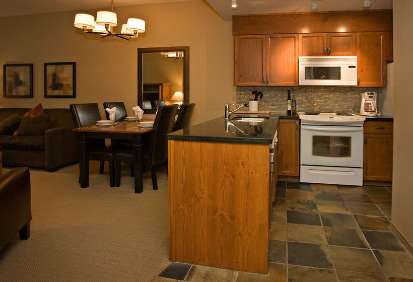 Westwind Properties At Glacier Lodge | Whistler | British Columbia | Canada 4