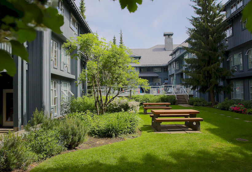 Glacier Lodge Luxury Condo | Whistler | British Columbia | Canada 8