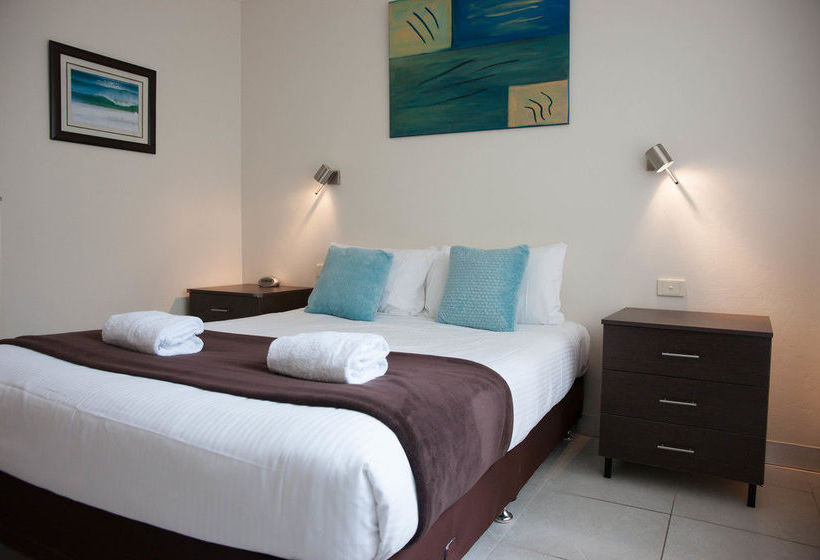 Smugglers On The Beach | Coffs Harbour | New South Wales | Australia 10