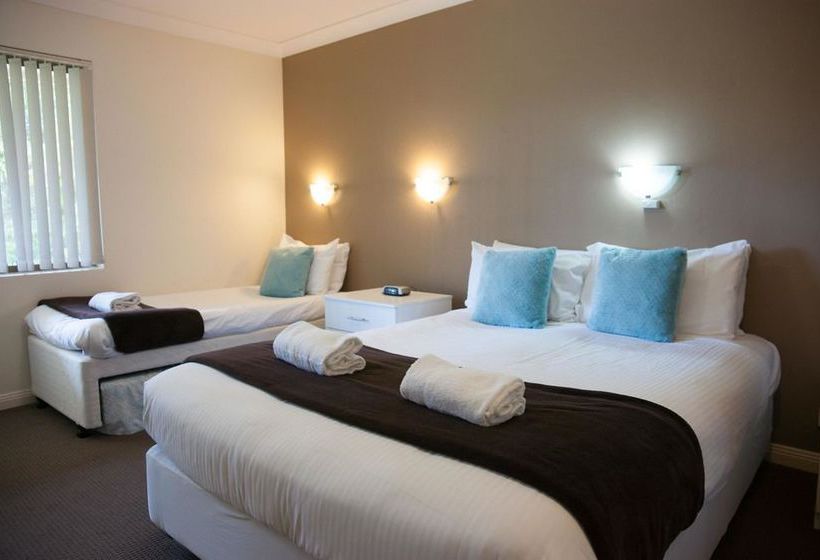 Smugglers On The Beach | Coffs Harbour | New South Wales | Australia 14