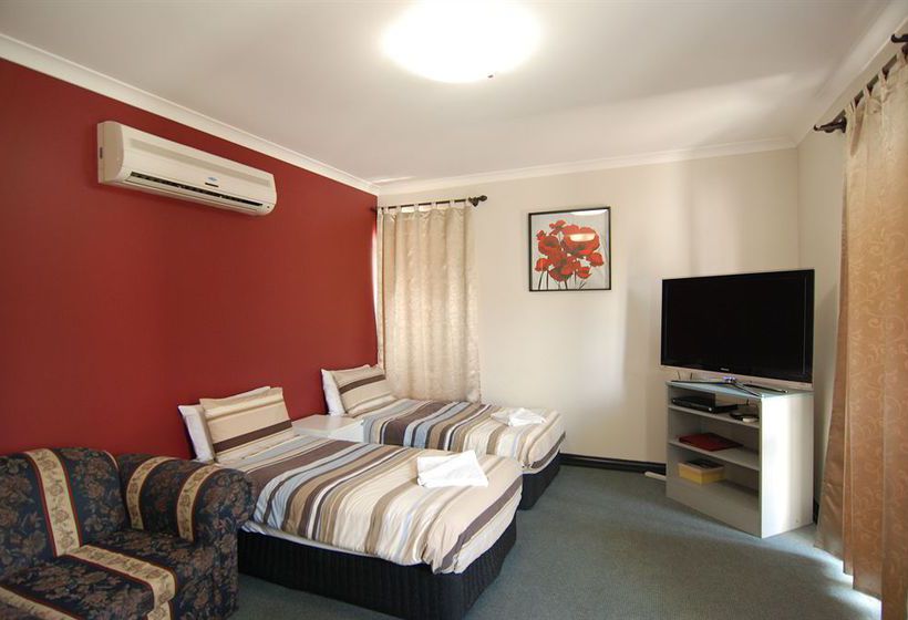 Motel Dolma | Melbourne | Victoria | Australia 14