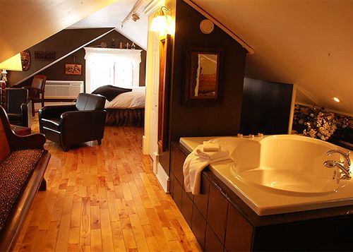 Bed and Breakfast Leaside Manor Suites & Apartments San Juan