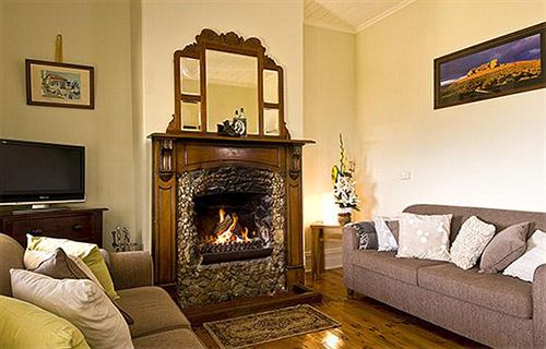 Charlie Bates Cottage | Penneshaw | South Australia | Australia 3