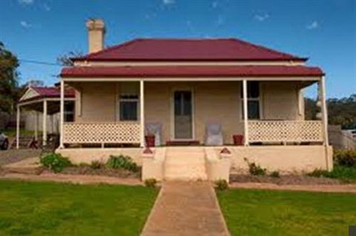 Charlie Bates Cottage | Penneshaw | South Australia | Australia 6