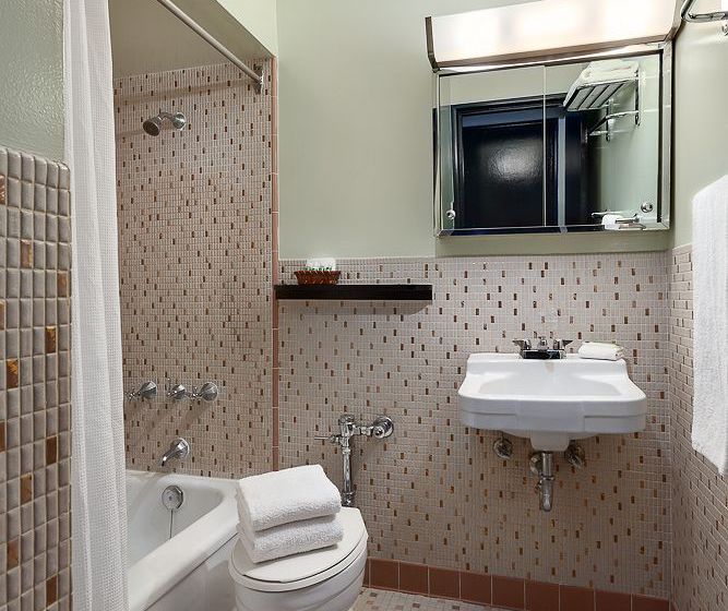 Hotel At The Waldorf | Vancouver | British Columbia | Canada 10