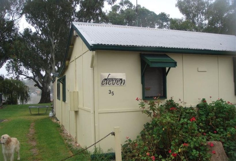 Hotel Eleven From The Left Mannum
