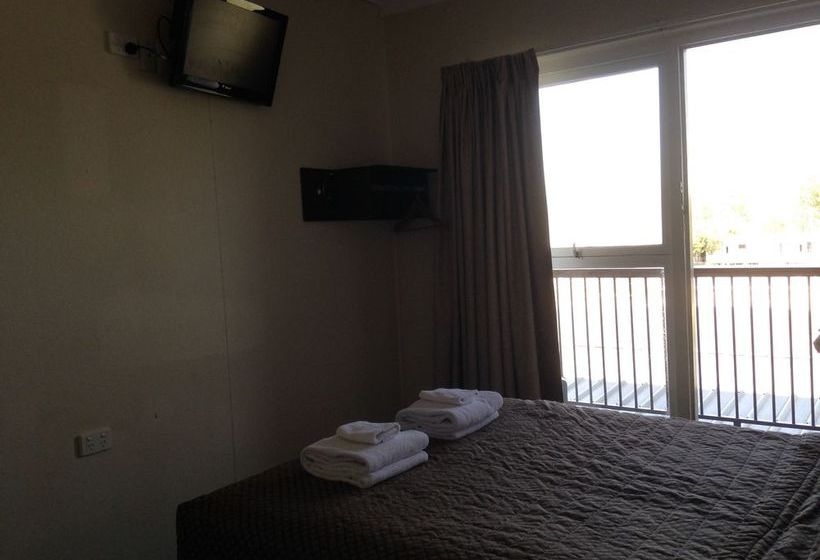 The Commercial Hotel Motel | Chinchilla | Queensland | Australia 9