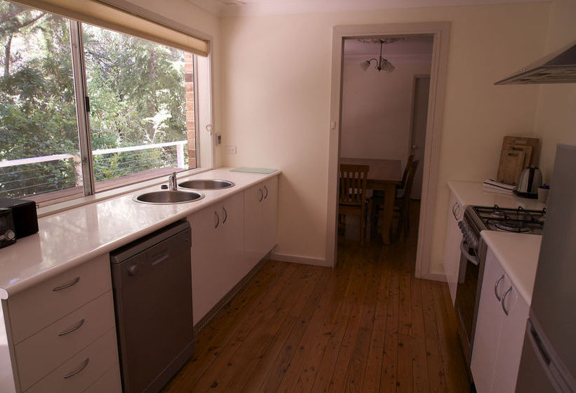 Hotel Leura Camellias