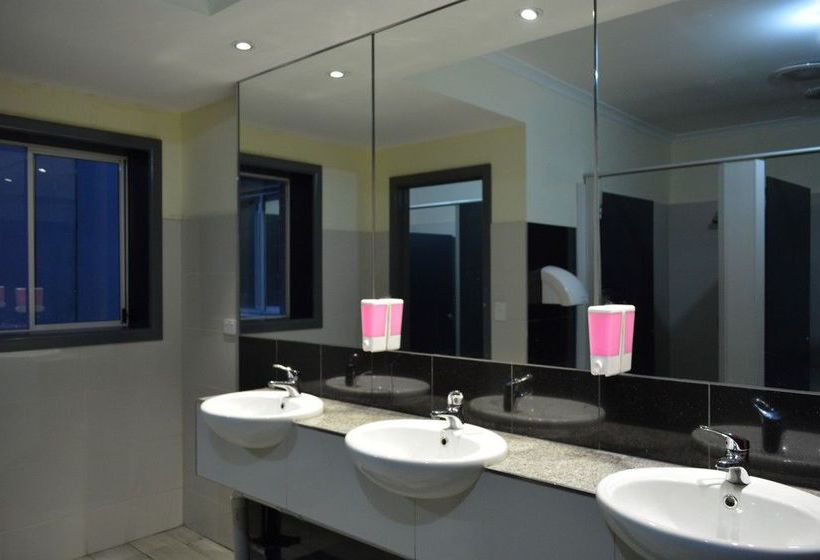 Elizabeth Hostel | Melbourne | Victoria | Australia 9