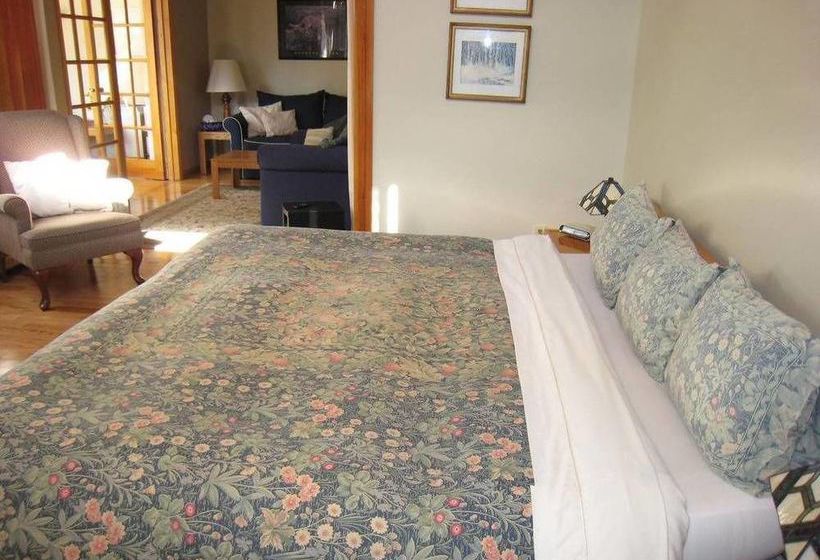 Hotel Kapristo Lodge Golden