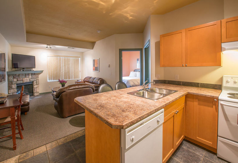 Residence Podollan Inn Rezidence Fort Mcmurray | Fort McMurray | Alberta | Canada 7