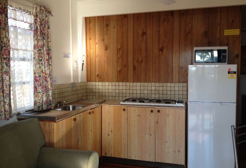 Hotel Palms Caravan Park | Torquay | Queensland | Australia 14