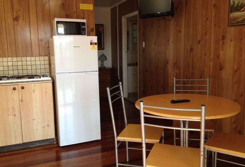Hotel Palms Caravan Park | Torquay | Queensland | Australia 16
