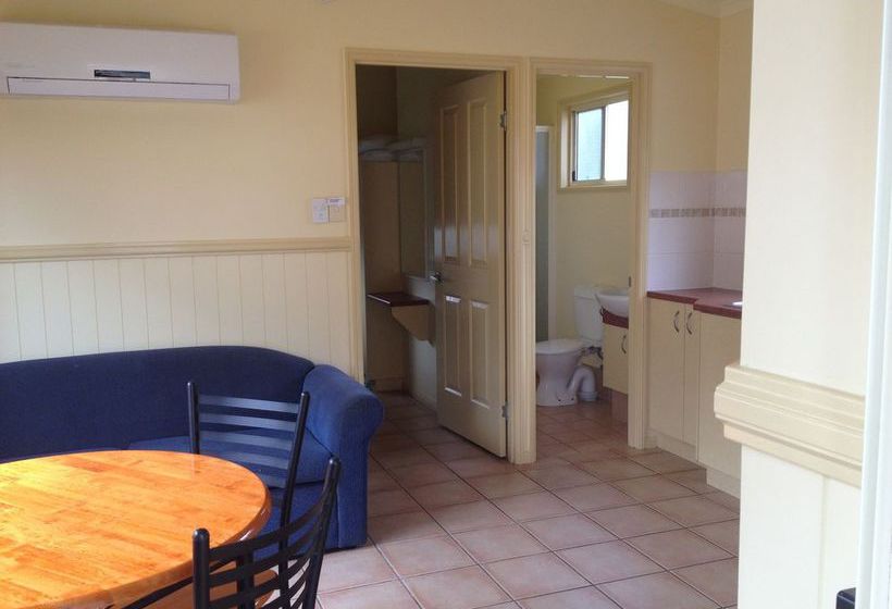 Hotel Palms Caravan Park | Torquay | Queensland | Australia 2