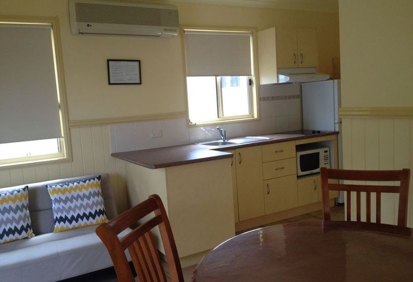Hotel Palms Caravan Park | Torquay | Queensland | Australia 4