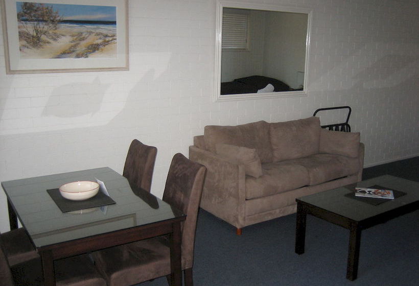 Regency Waterfront Motel | Noosaville | Queensland | Australia 2