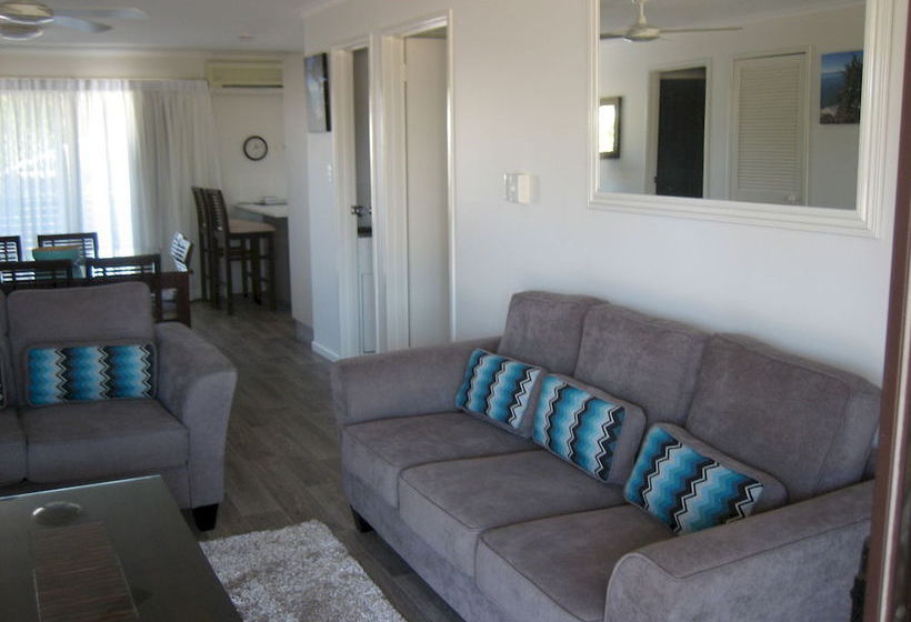 Regency Waterfront Motel | Noosaville | Queensland | Australia 4