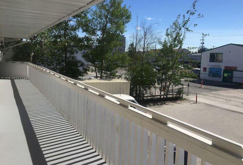 Northern Lites Motel | Yellowknife | Northwest Territories | Canada 7