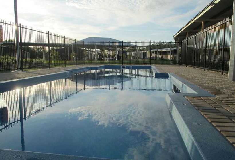 Hotel Stayover In Darwin | Marrara | Northern Territory | Australia 2