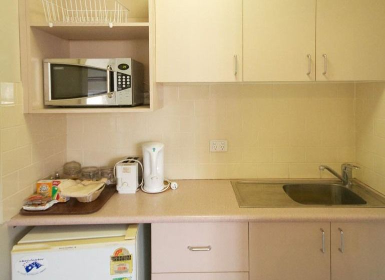 Bed and Breakfast Kirk On Harris | Sydney | New South Wales | Australia 2