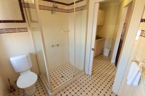 Bed and Breakfast Kirk On Harris | Sydney | New South Wales | Australia 8