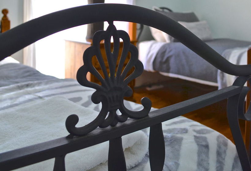 Hotel The Deck Quarters | Mansfield | Victoria | Australia 2