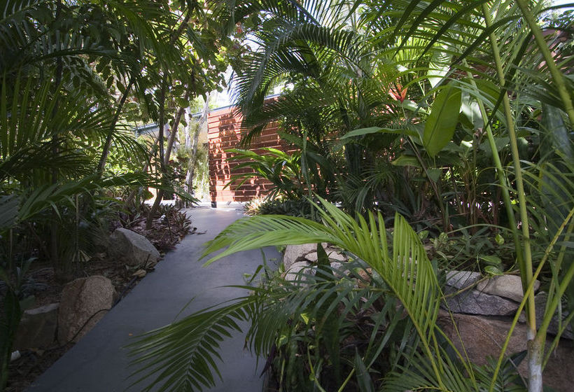 Magnetic Island Holiday Units | Picnic Bay | Queensland | Australia 10