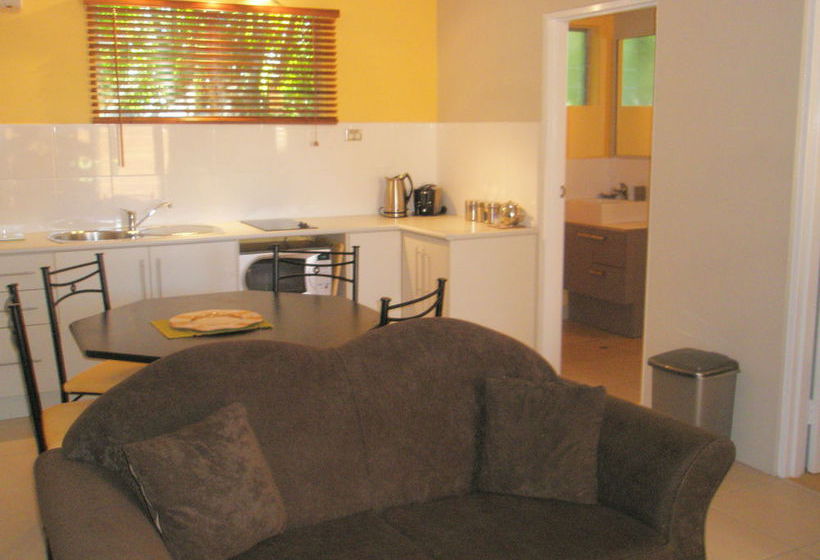 Magnetic Island Holiday Units | Picnic Bay | Queensland | Australia 5