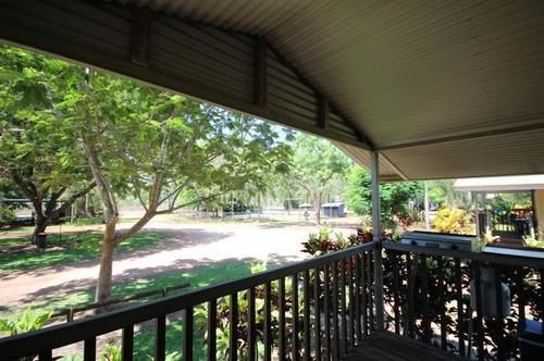 Hotel Litchfield Tourist Park - Campground | Batchelor | Northern Territory | Australia 10