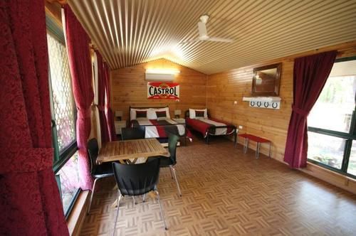 Hotel Litchfield Tourist Park - Campground | Batchelor | Northern Territory | Australia 11