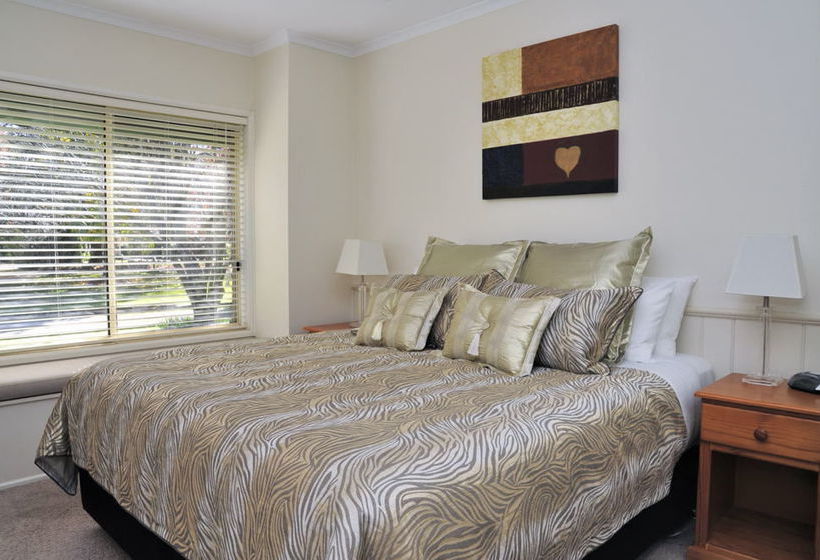 The Silver Birches | Bright | Victoria | Australia 6