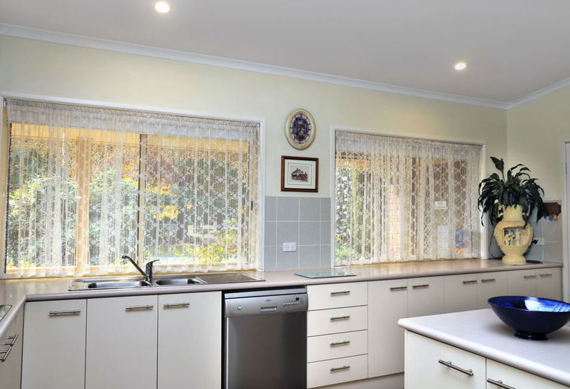 The Silver Birches | Bright | Victoria | Australia 7