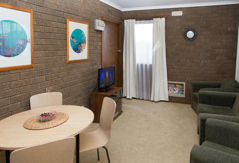 Sandpiper Holiday Apartments | Lakes Entrance | Victoria | Australia 11