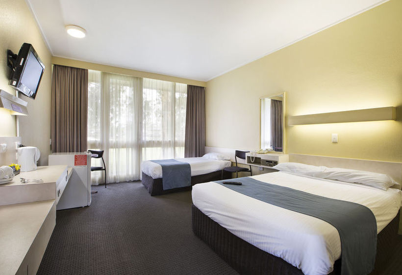 Sandown Park Hotel | Noble Park | Victoria | Australia 3