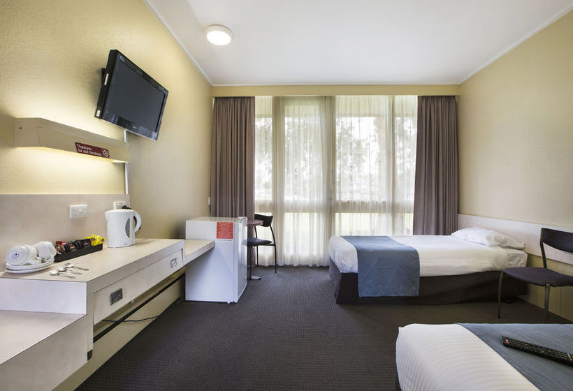Sandown Park Hotel | Noble Park | Victoria | Australia 5