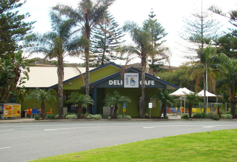 Hotel Adelaide Shores Caravan Park | West Beach | South Australia | Australia 13