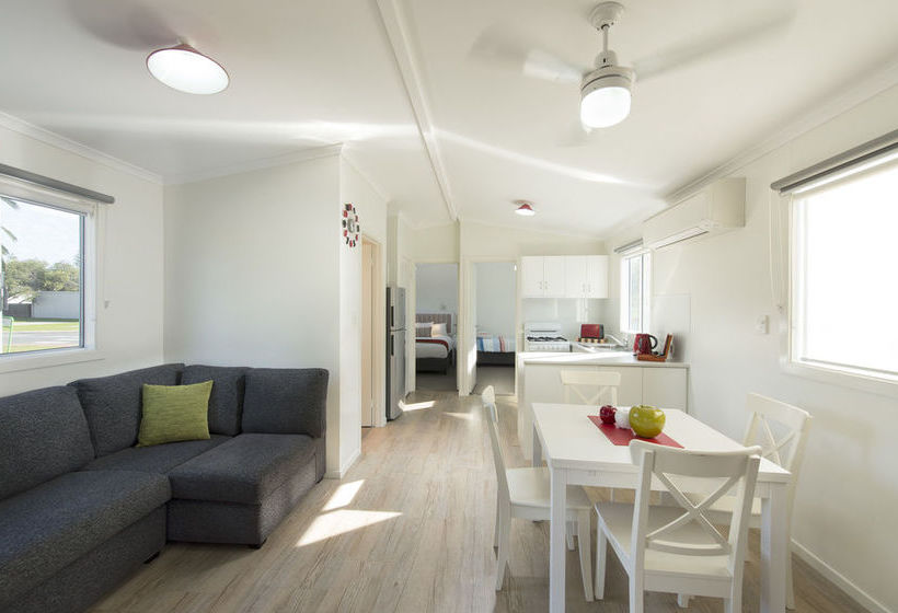 Hotel Adelaide Shores Caravan Park | West Beach | South Australia | Australia 3