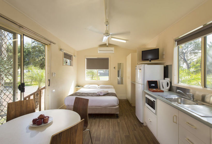 Hotel Adelaide Shores Caravan Park | West Beach | South Australia | Australia 4