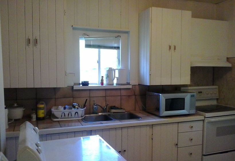 Pension Ontario Street Studio | Port Hope | Ontario | Canada 1